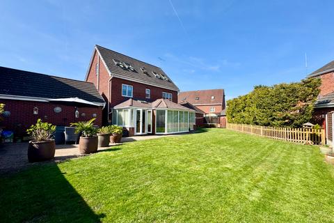 6 bedroom detached house for sale, Sherratt Close, Nantwich CW5