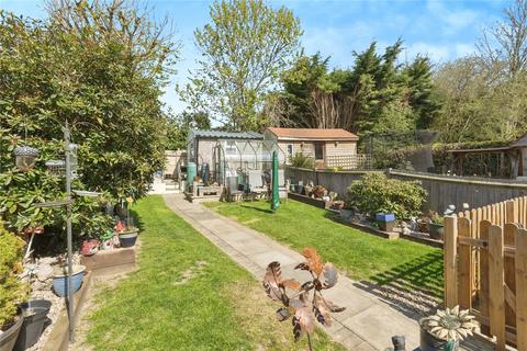 undefined, Lawrence Drive, Cobham DA12