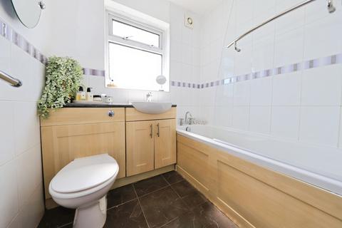 42 Canterbury Drive, Perton, Wolverhampton, WV6 7XA