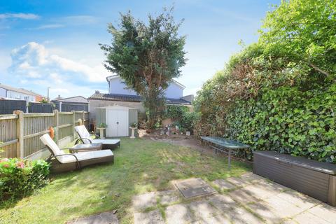 42 Canterbury Drive, Perton, Wolverhampton, WV6 7XA