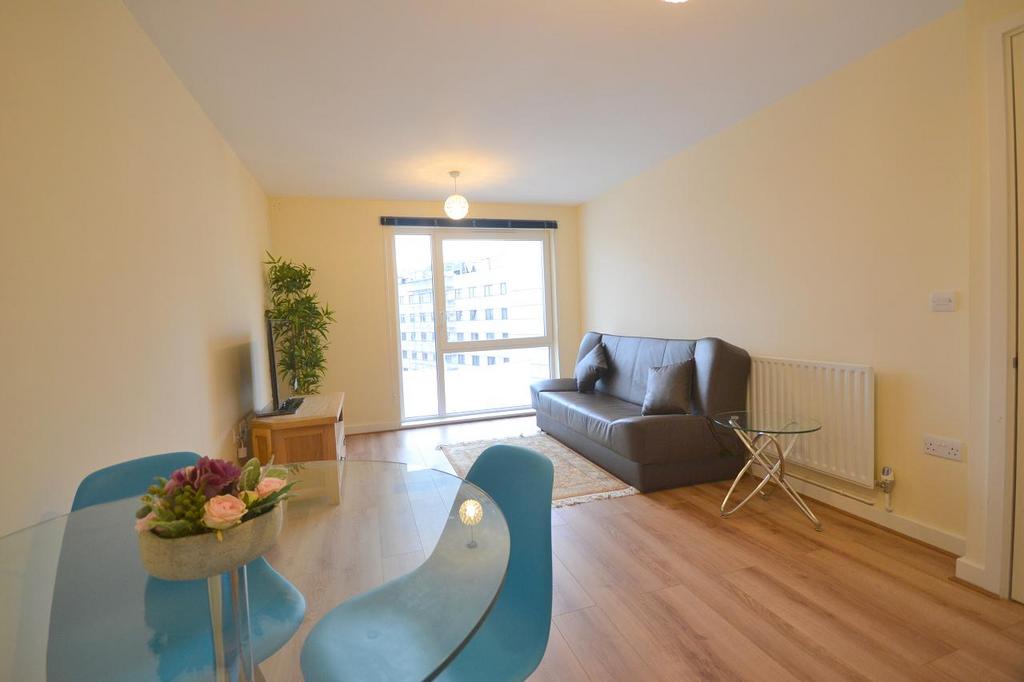Lounge 2