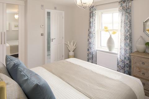 3 bedroom detached house for sale, Hadley at DWH Canal Quarter @ Kingsbrook Armstrongs Fields, Broughton, Aylesbury HP22