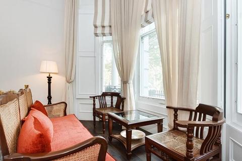 undefined, Earls Court SW5