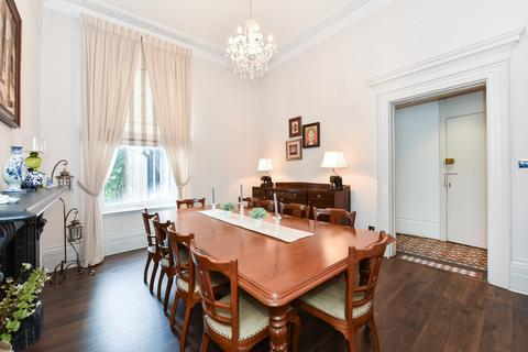 undefined, Earls Court SW5