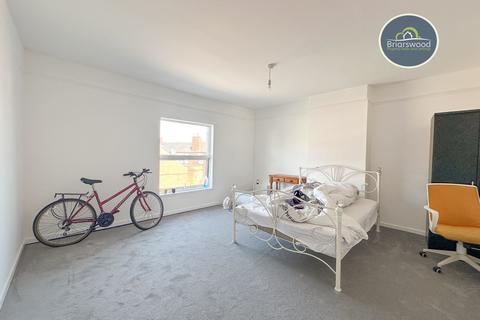 1 bedroom flat to rent, High Street, Stoke-On-Trent ST8