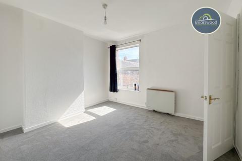 1 bedroom flat to rent, High Street, Stoke-On-Trent ST8