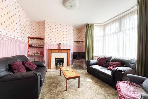 3 bedroom semi-detached house for sale, Launceston Avenue