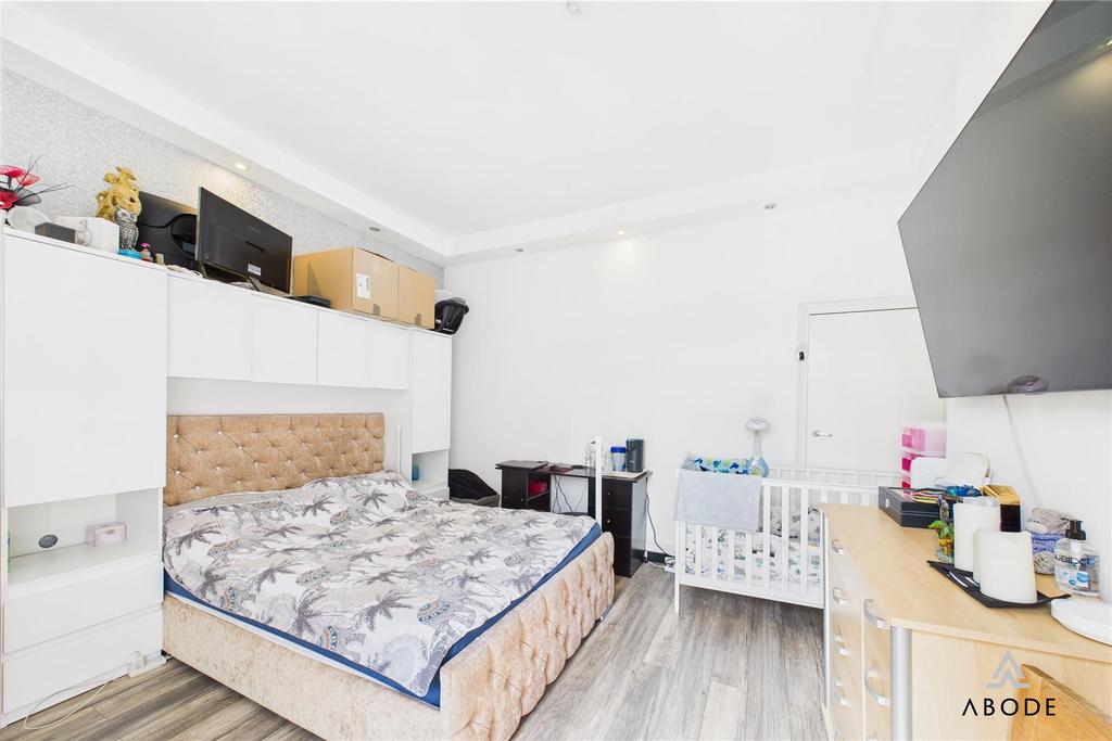 CAM02696 G0-PR0589-STILL012.jpg