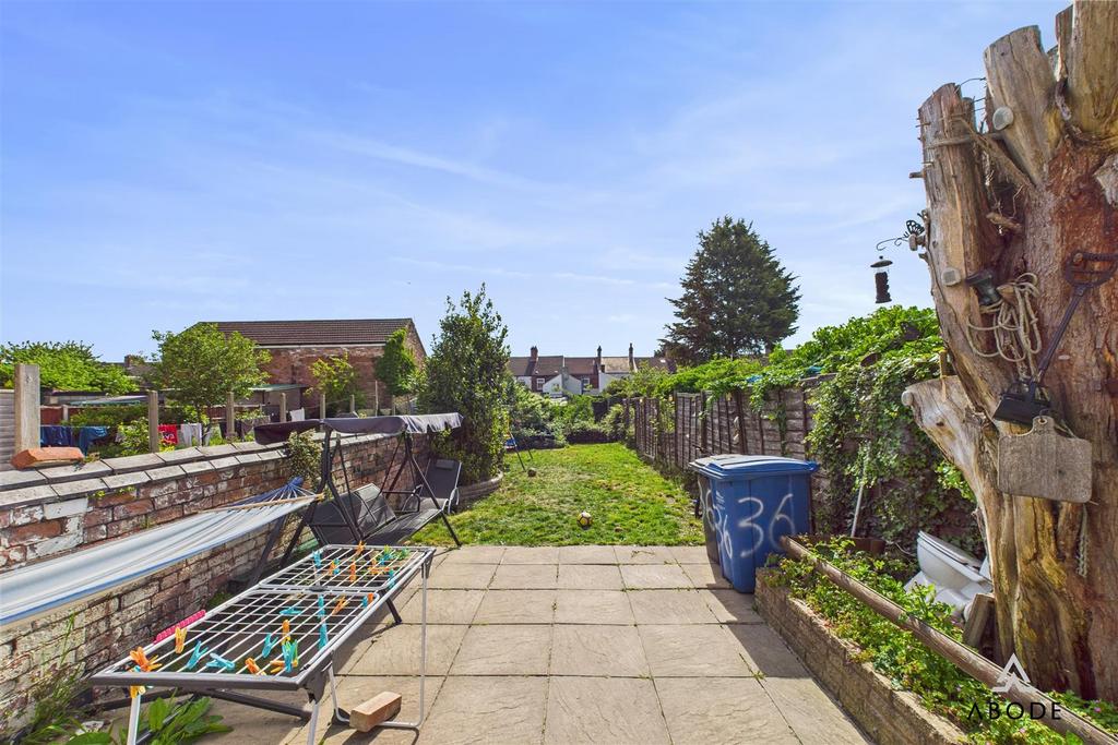 CAM02696 G0-PR0589-STILL008.jpg