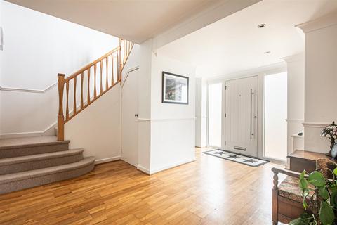 81 Devonshire Road, Dore, Sheffield, S17 3NU