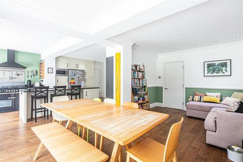 81 Devonshire Road, Dore, Sheffield, S17 3NU