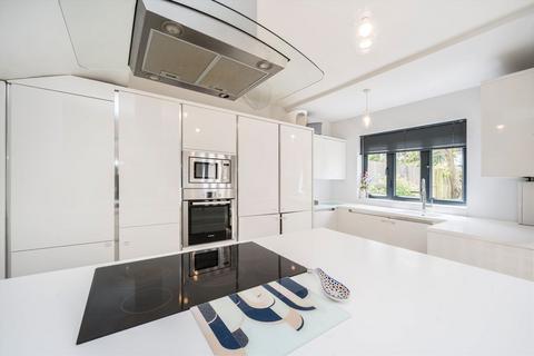 4 bedroom house for sale, Queensville Road, London SW12