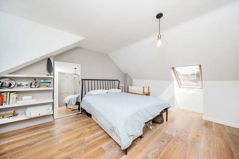 34 Queensville Road, London, SW12 0JJ