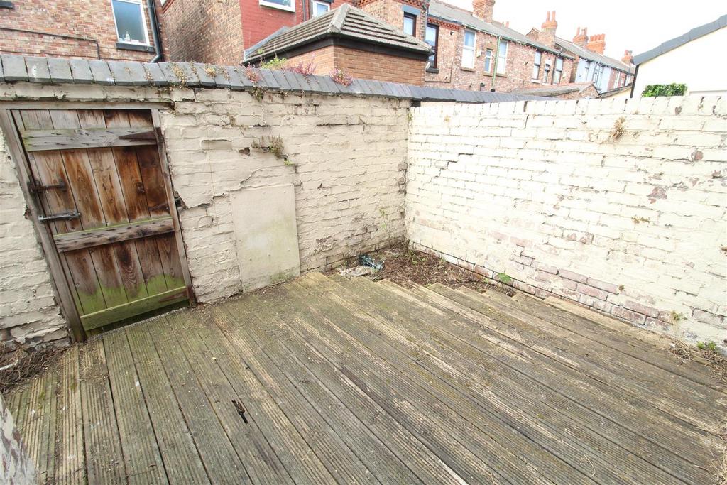 Rear Courtyard