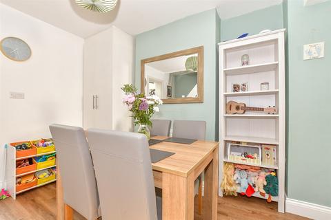 2 bedroom end of terrace house for sale, Rose Street, Tonbridge TN9