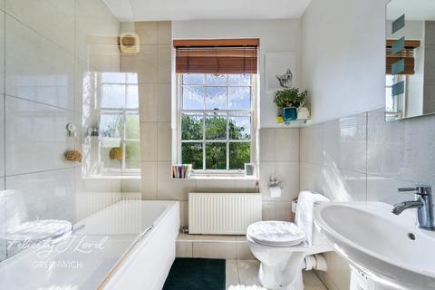 21 Point Close, London, SE10 8QS