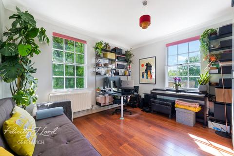 21 Point Close, London, SE10 8QS