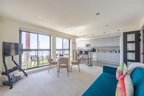 Flat 15, Hamilton Grange, 2 Crowstone Avenue, Westcliff-on-sea, SS0 8JT