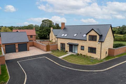4 bedroom detached house for sale, Windmill Meadow, Brigstock  NN14