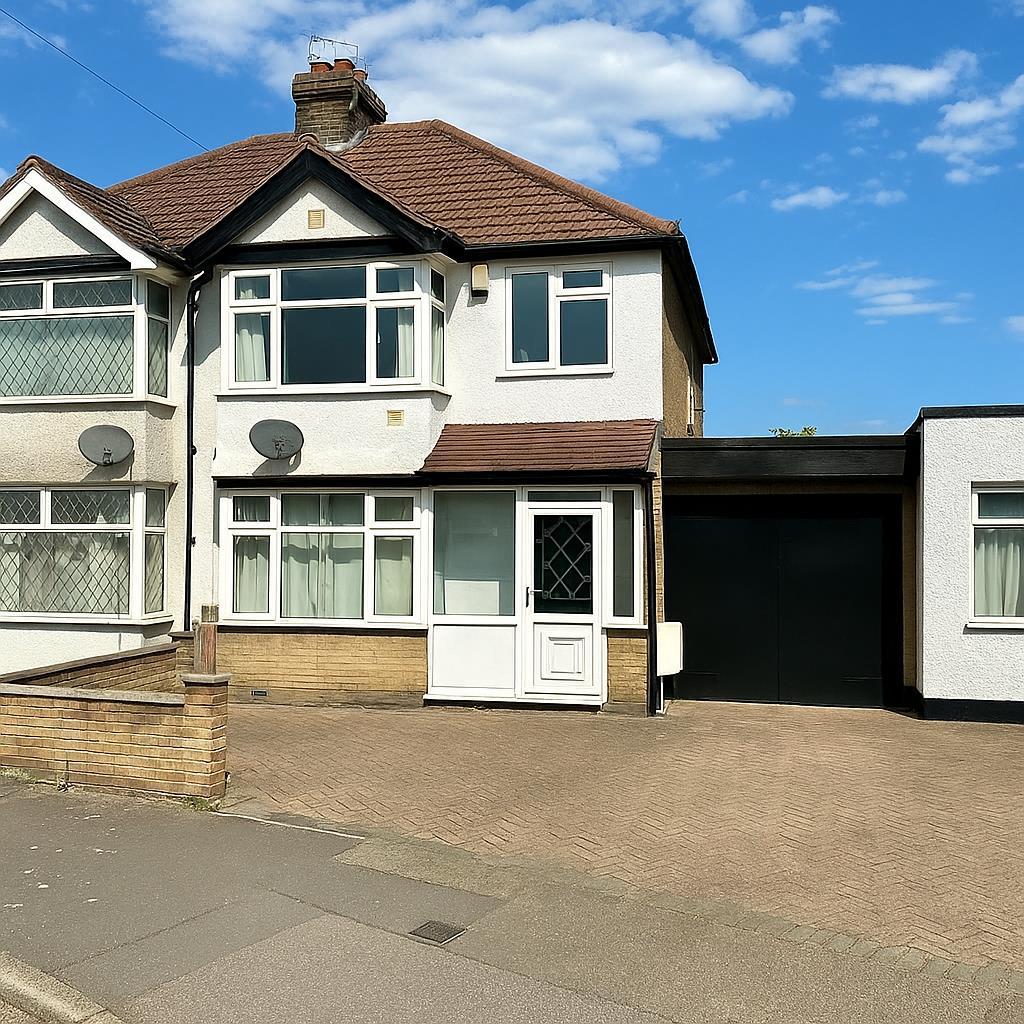 Mount Road, Hayes 3 bed house - £550,000