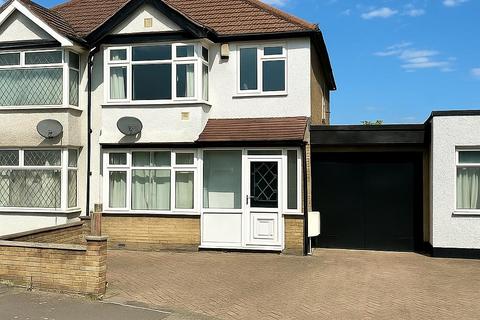 20 Mount Road, Hayes, UB3 3LH