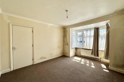 20 Mount Road, Hayes, UB3 3LH