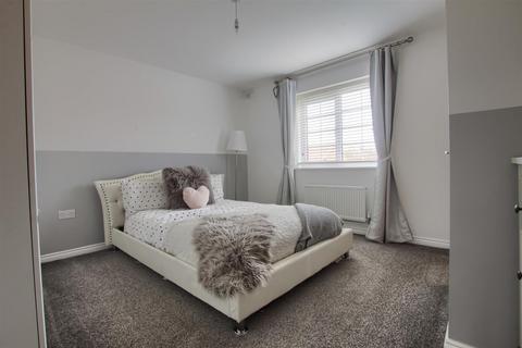 30 Buttercup Grove, Stainton, Middlesbrough, TS8 9FG