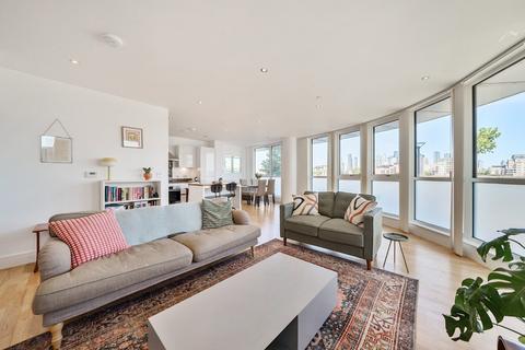 3 bedroom flat for sale, Dowells Street, Greenwich, London, SE10