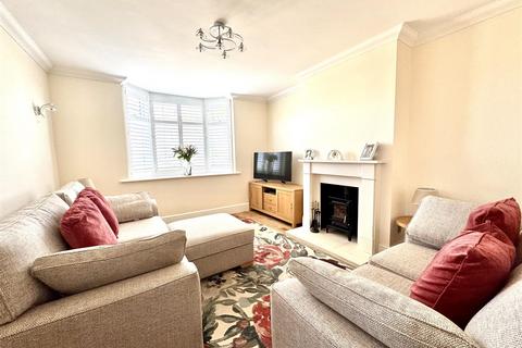 2 Hyde Road, Bexleyheath, DA7 4NL