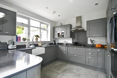 2 Hyde Road, Bexleyheath, DA7 4NL