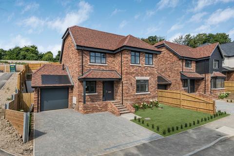 4 bedroom detached house for sale, Wilsom Road, Alton, Hampshire