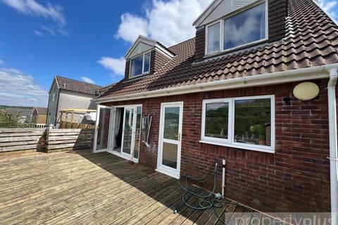 undefined, Llantrisant Road, Pontypridd, South Wales, CF37