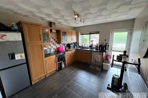 undefined, Llantrisant Road, Pontypridd, South Wales, CF37