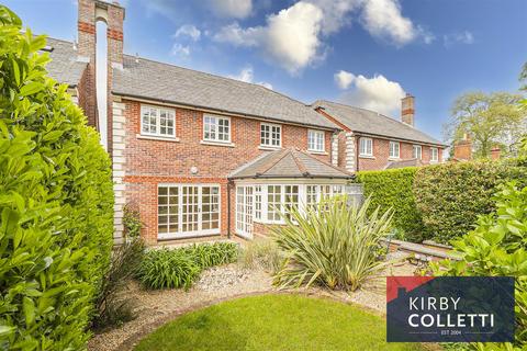 5 bedroom detached house for sale, Broxbournebury Mews, Broxbourne