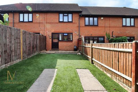 17 Hayes Road, Greenhithe, DA9 9DS