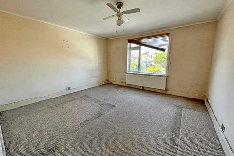 588a Ashley Road, Poole, BH14 0AQ