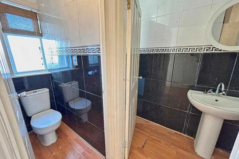 588a Ashley Road, Poole, BH14 0AQ