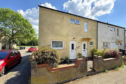 Kensington Walk, Corby NN18