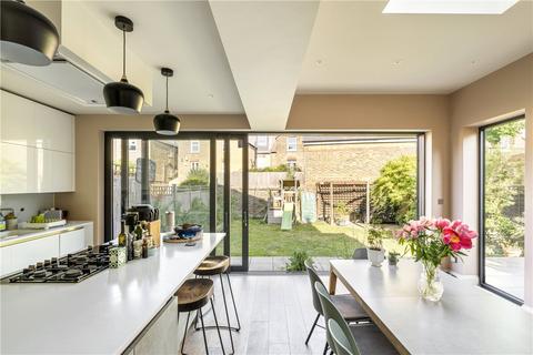 1 Tunley Road, London, SW17 7QH