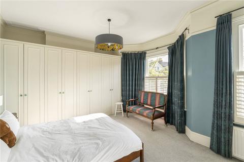 1 Tunley Road, London, SW17 7QH