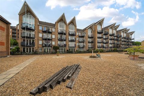 3 bedroom apartment for sale, Valetta Way, Rochester, Kent