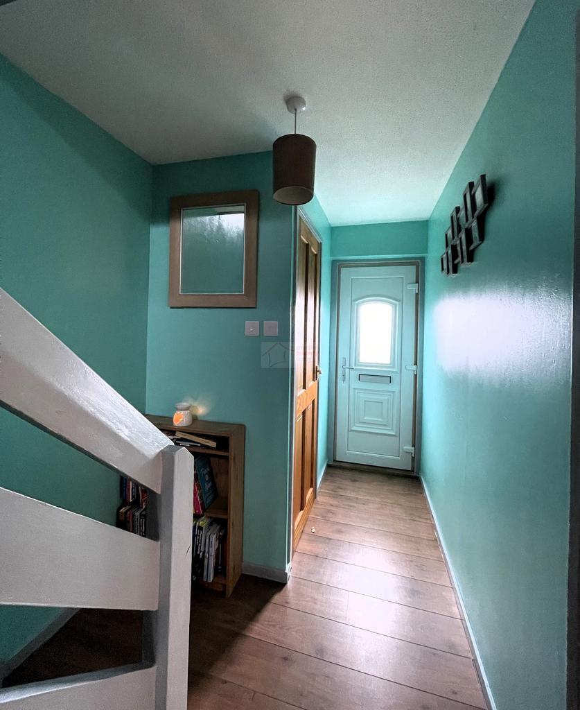 Hallway.JPG