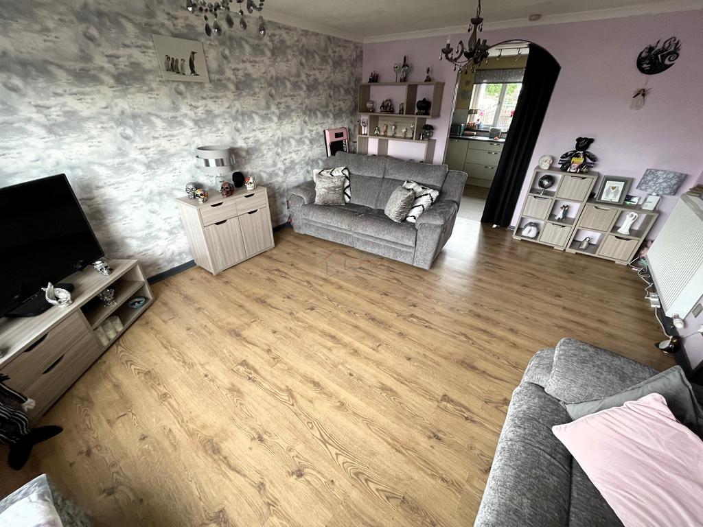 Lounge b.JPG