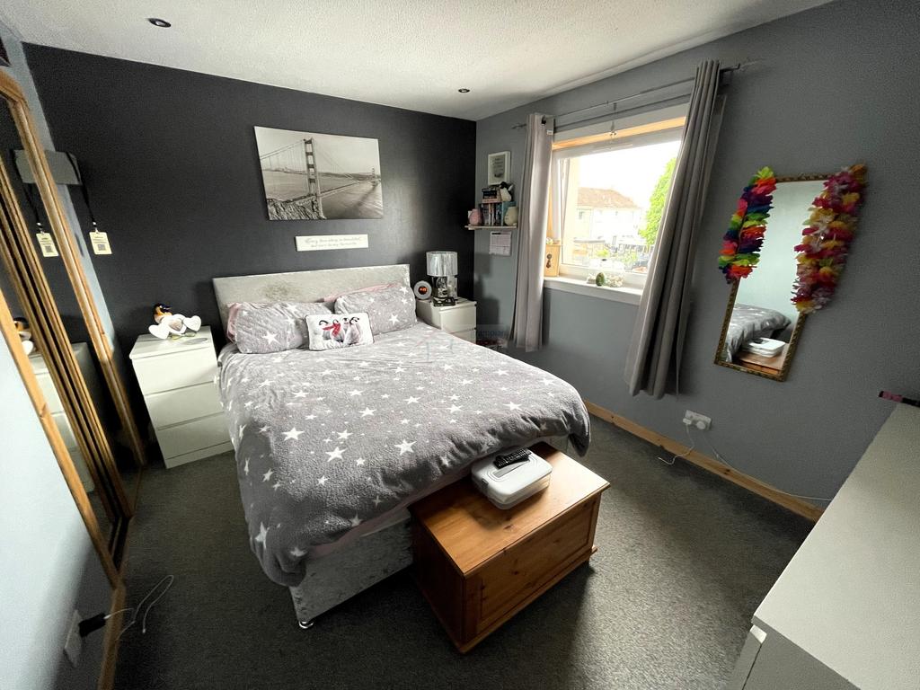 Bedroom 1a.JPG