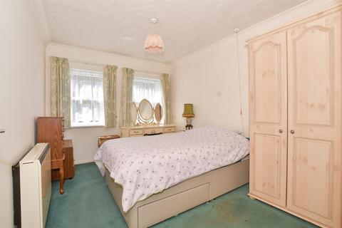 1 bedroom flat for sale, Pier Avenue, Herne Bay, Kent
