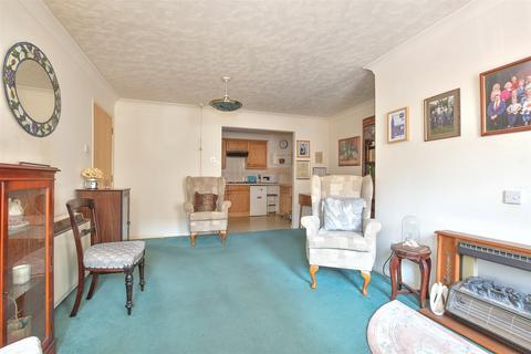1 bedroom flat for sale, Pier Avenue, Herne Bay, Kent
