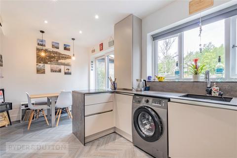 9 Brooklands Parade, Grotton, Oldham, OL4 4LA
