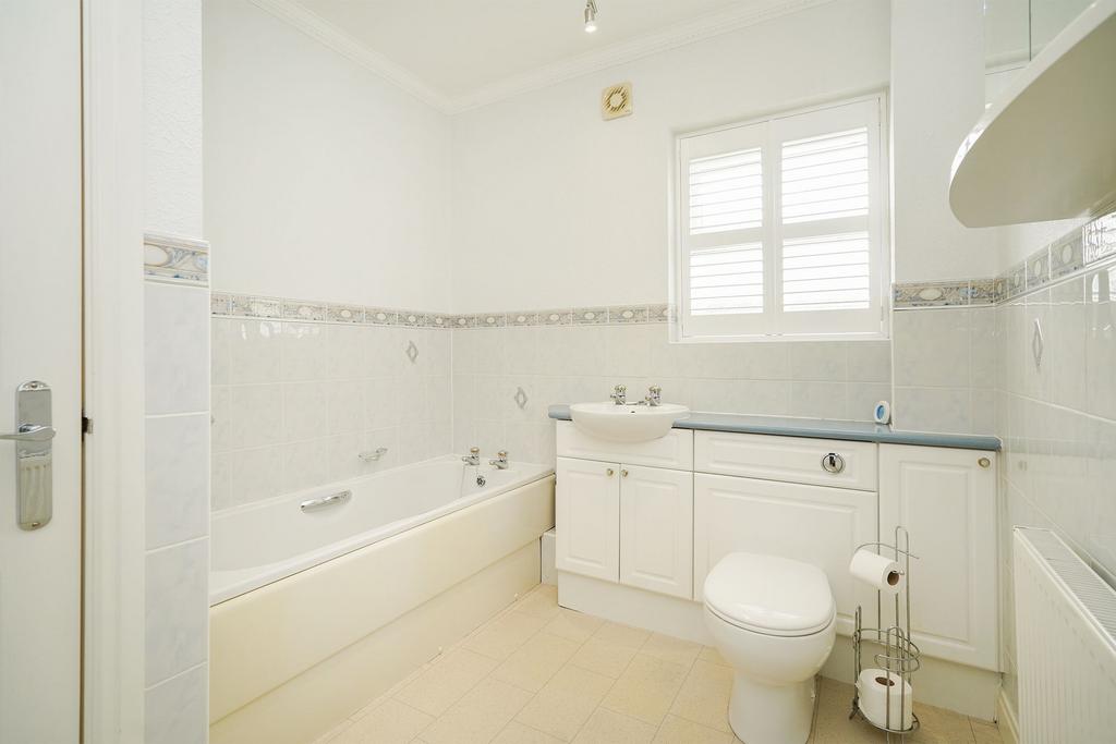Main Bathroom