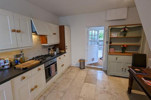 2 bedroom terraced house to rent, The Halve, Trowbridge BA14