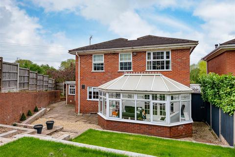 4 bedroom detached house for sale, 2 Heath House Drive, Wombourne, Wolverhampton